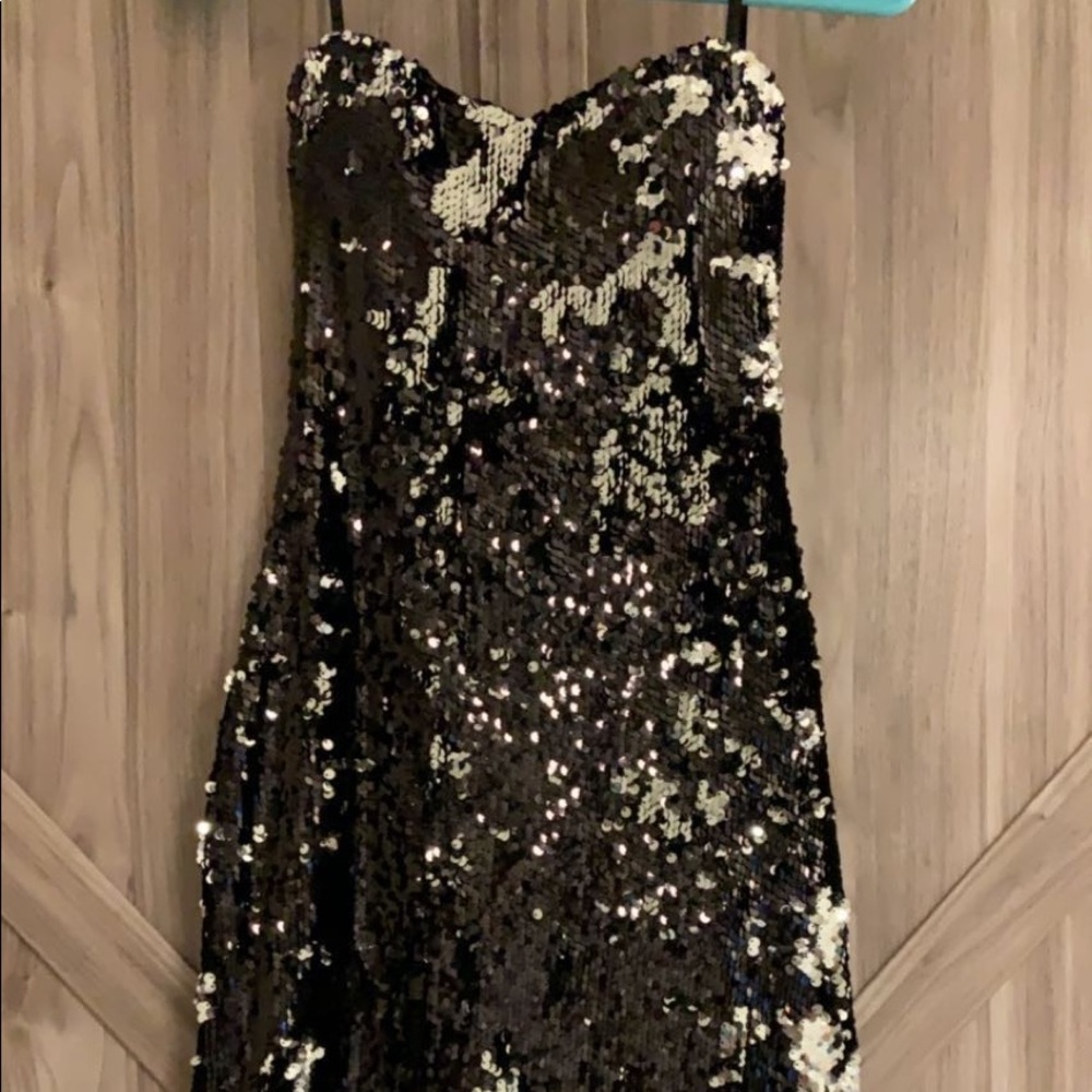 Arden B sequin strapless dress